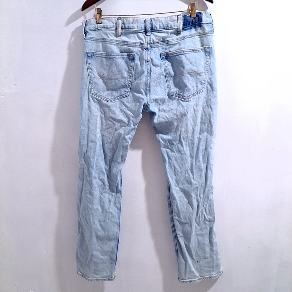 Hollister | Distressed Light Blue Denim Jeans slim straight - Picture 7 of 12